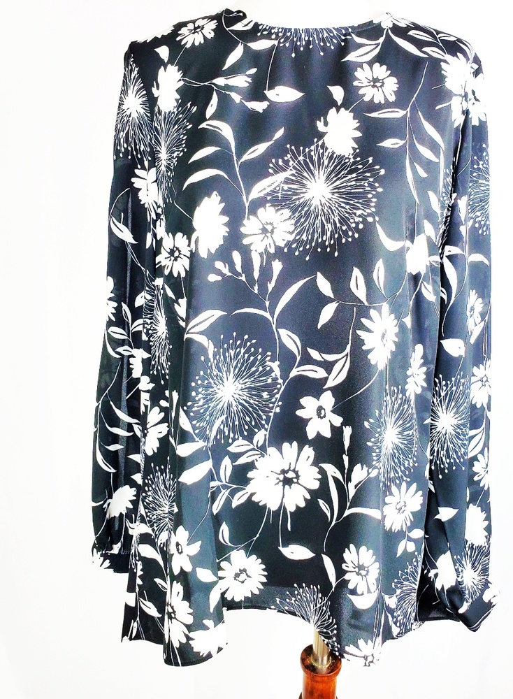 🔥Vince Camuto Floral  Spilt Sleeve Blouse sz S - Picture 3 of 7